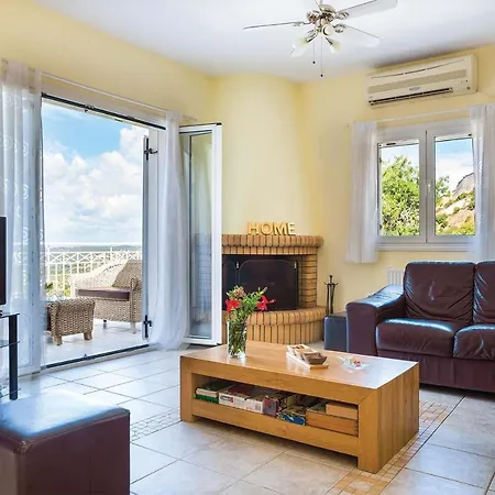 Sleeps 12 Air Con Wifi ヴィラ